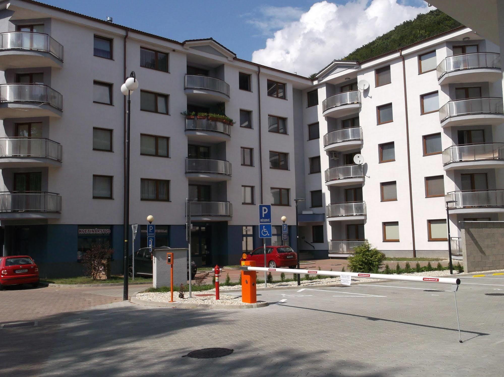 Pikk Trencianske Teplice Apartment Exterior photo